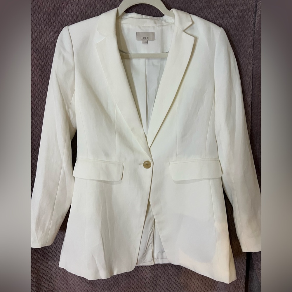 LOFT Linen Blazer